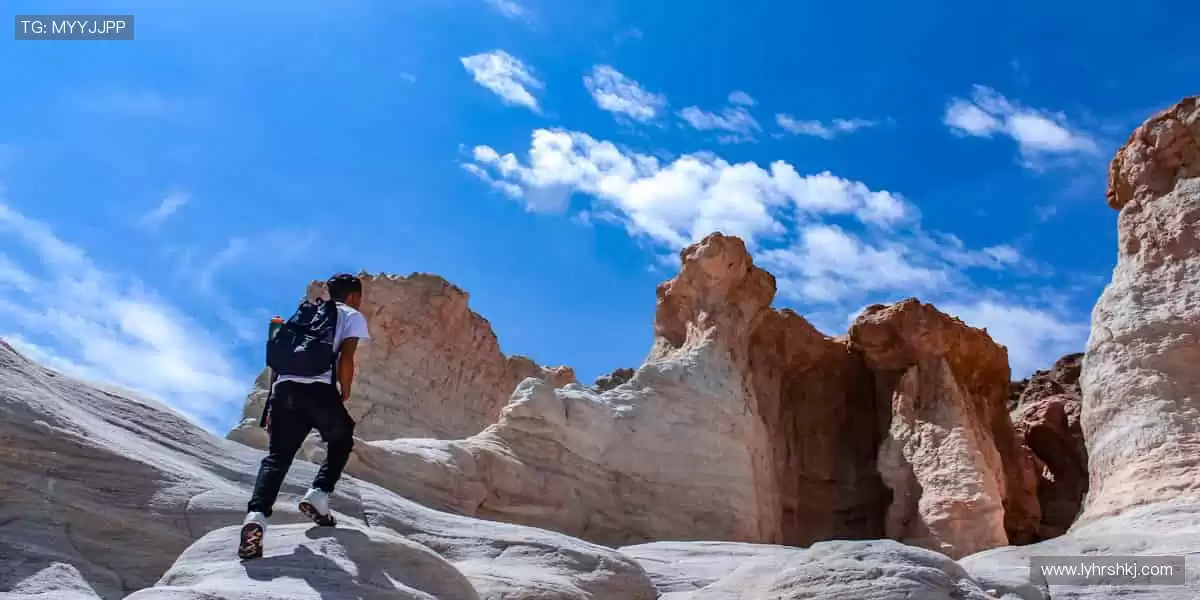 球迷专属装备库,限量潮品一键收藏!🎁